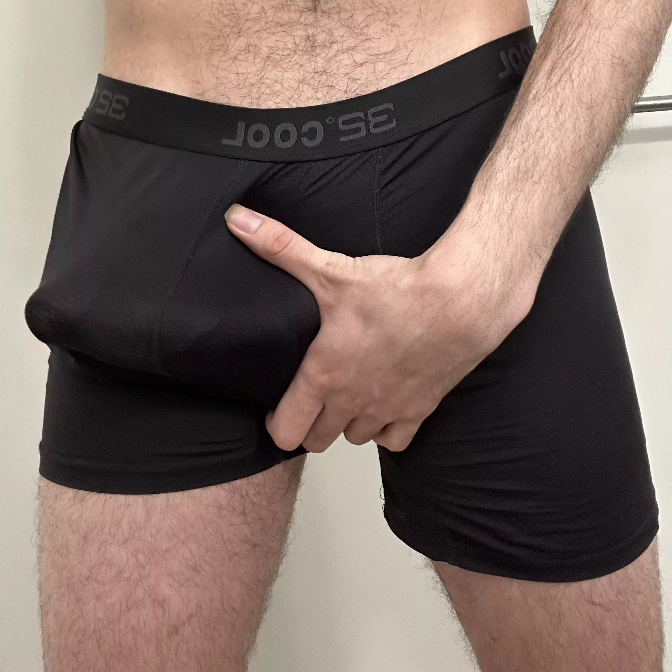 sorry kinda hard to think… all the bloods in my dick 😵