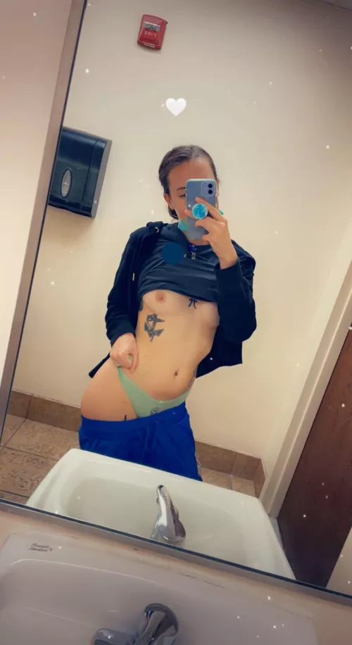 This nurse wants you 😏💦