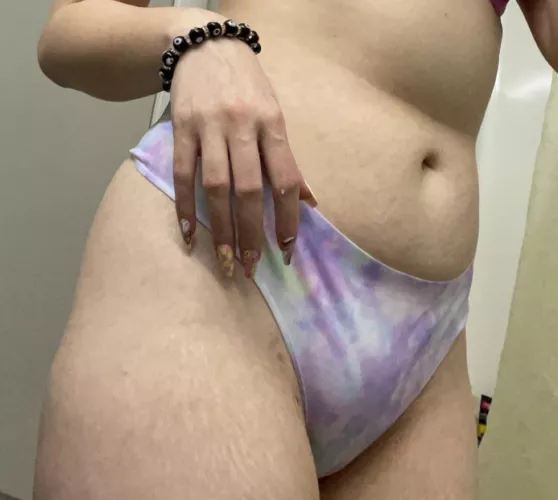 tracing along my skin with my claws and creating goosebumps like galaxies 💕