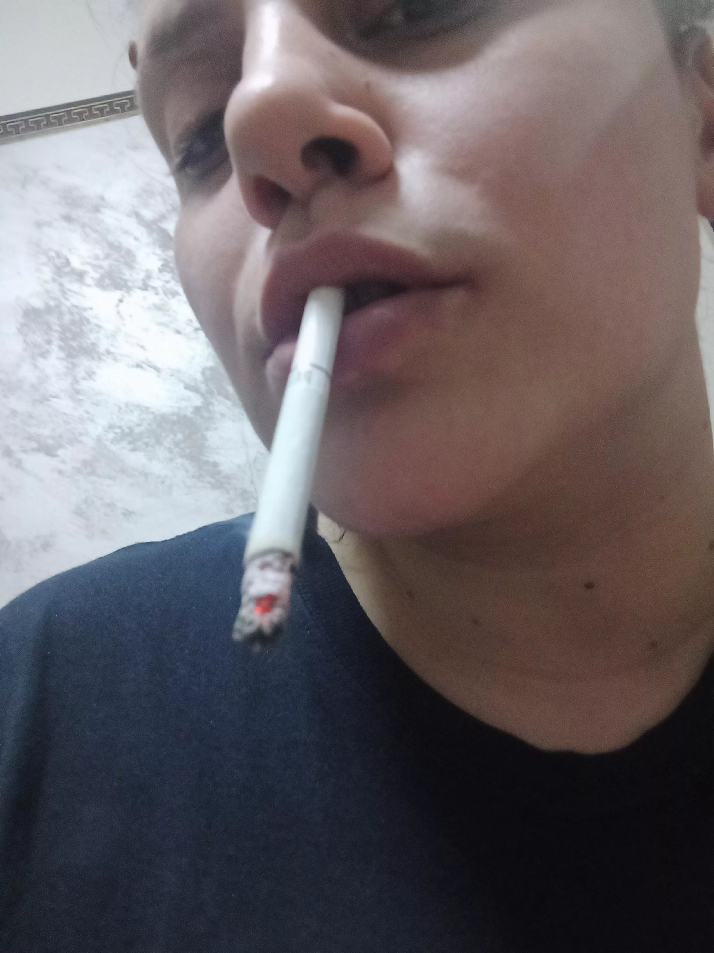 What is the best compliment to give out to a smoker ?