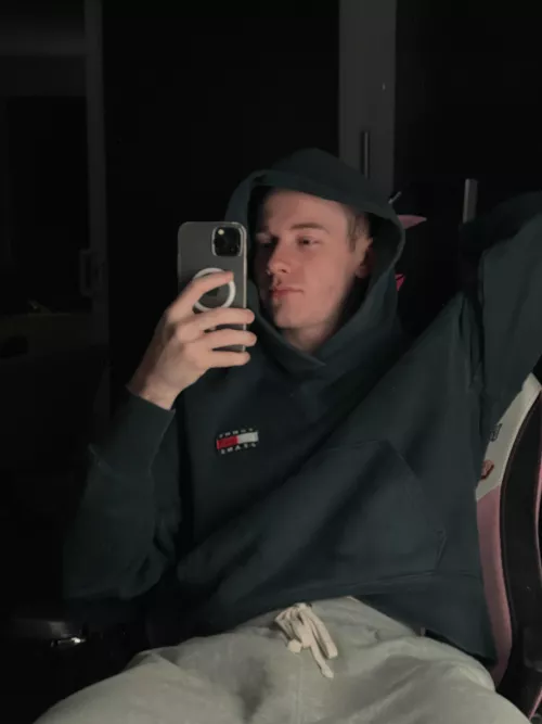 Who loves a curved bulge?