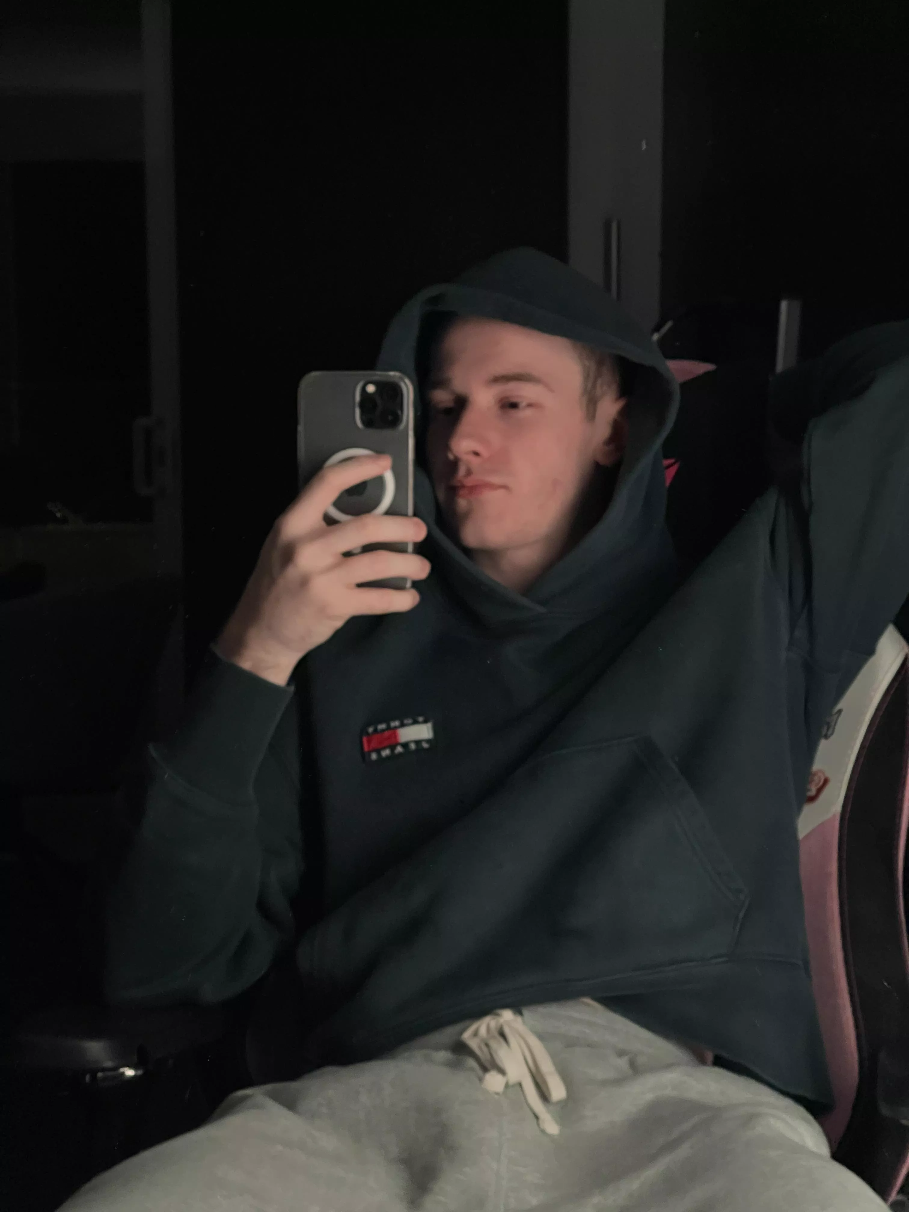 Who loves a curved bulge?