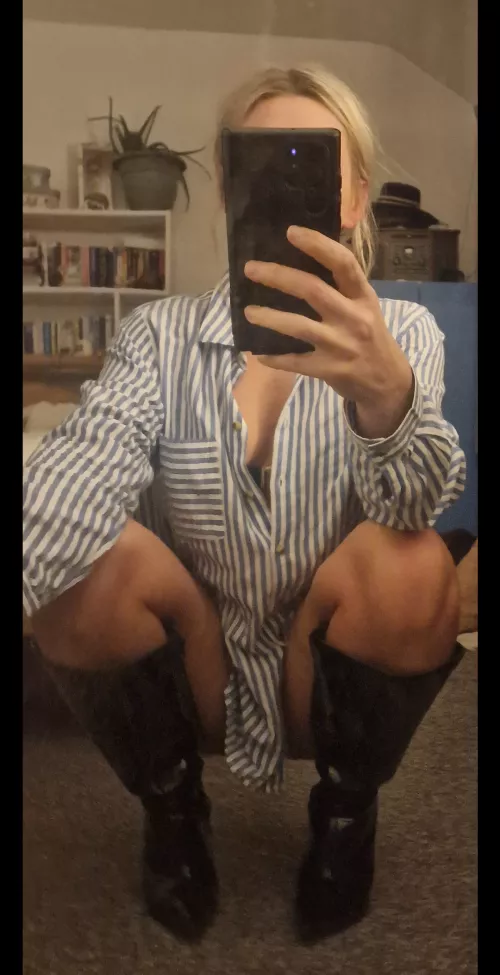 You like shiny boots.... Lick them and tell me you do