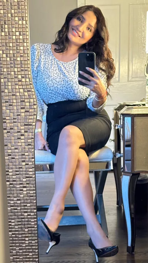 Your favorite classy milf