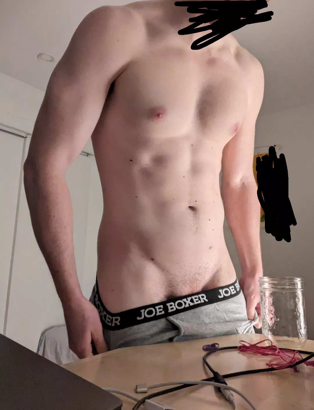24m hung for twinks hmu with asl ++face ++kinky ++competitive ++dares ++bromance