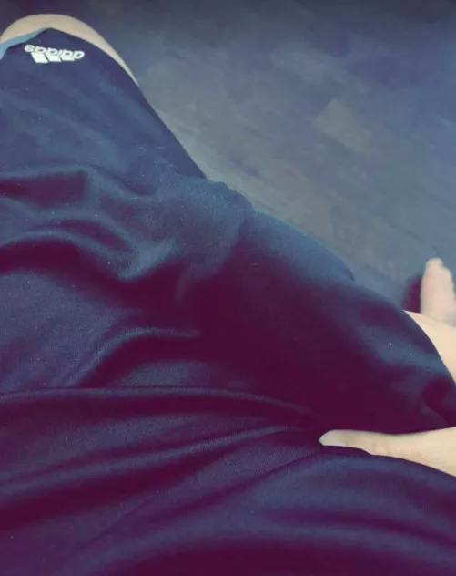 (29) Australia. Boring night.