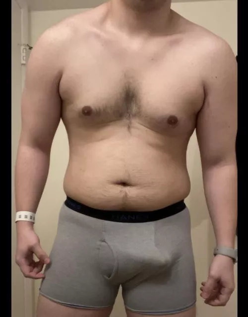 [33] Hope I’m DILF worthy