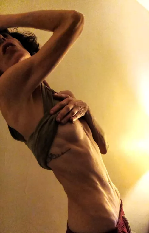 After exercising my abs are noticeable, but my bones are always there.