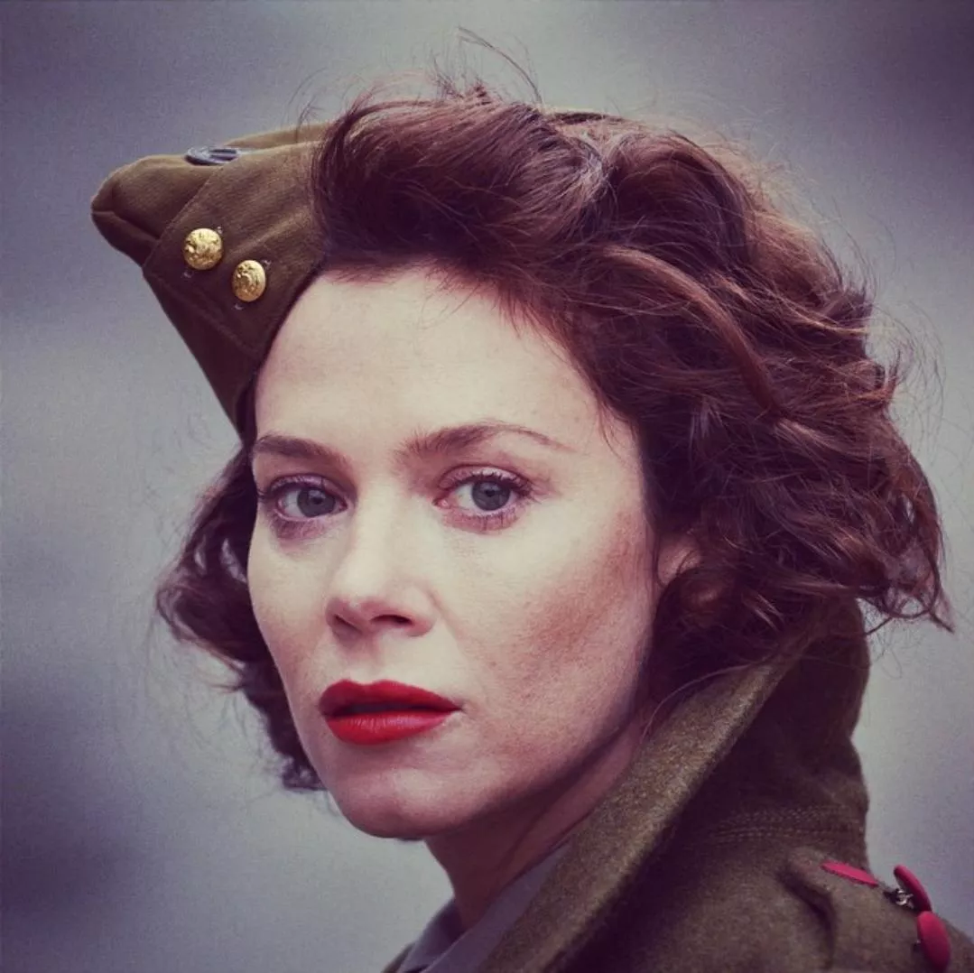 Anna Friel