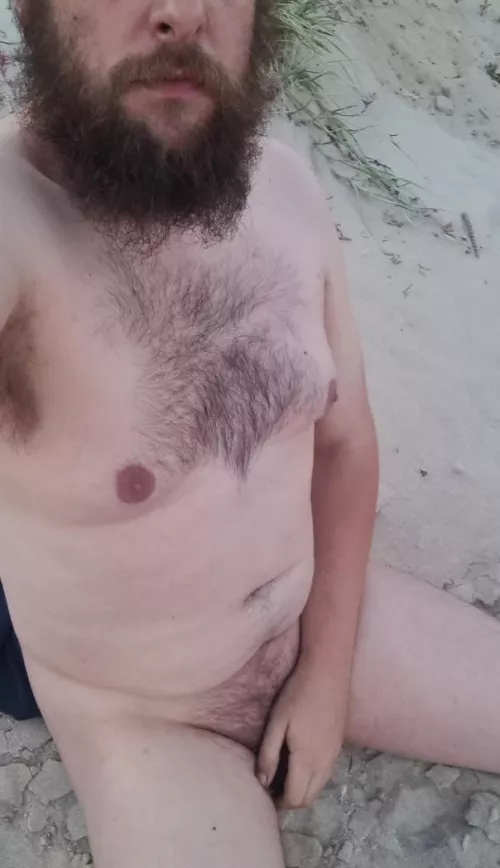 Any 1 wanna see my nudes?