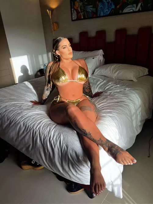 Are we feeling the gold on me? 🤪