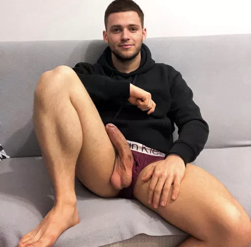 Beard and boner 🤎