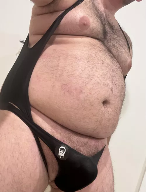 Can barely contain my cock 😮‍💨