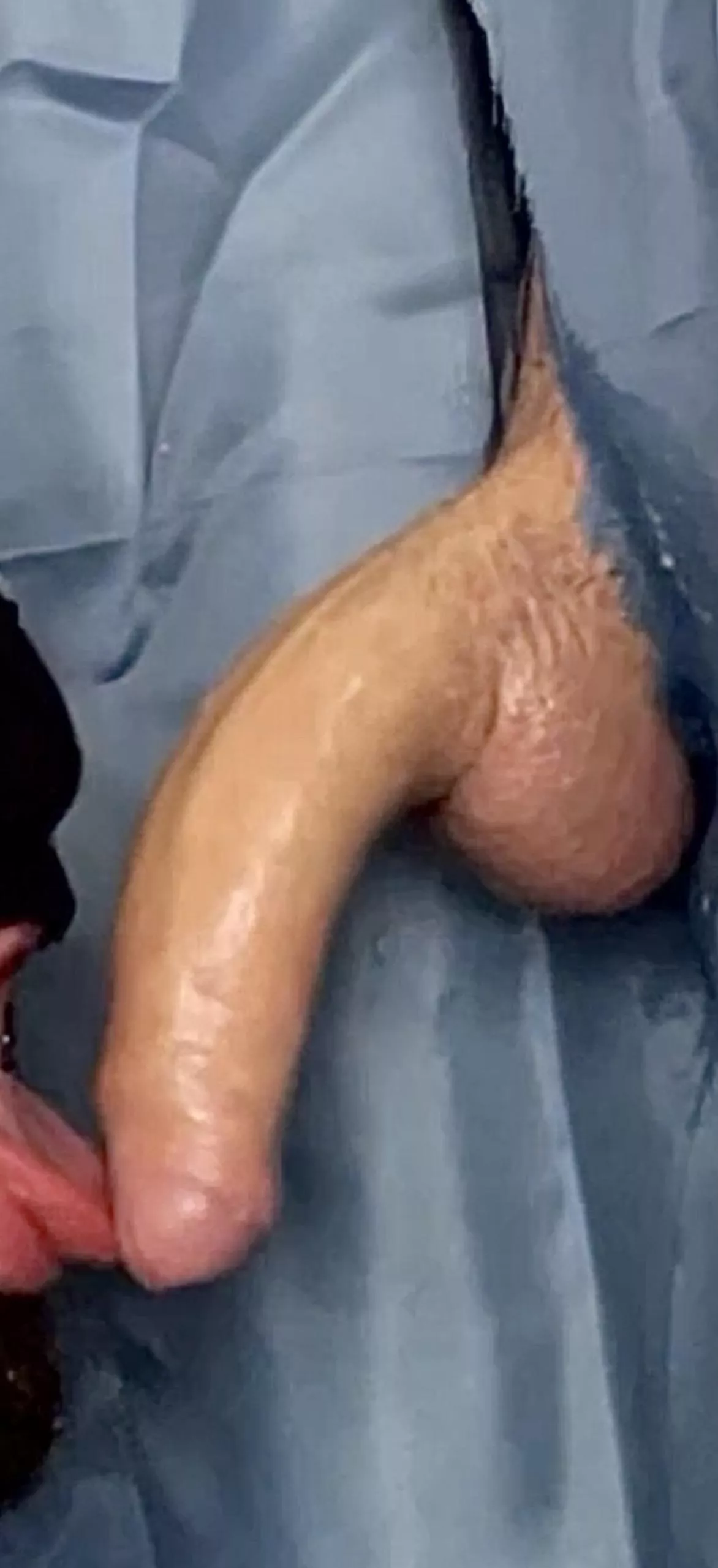 Fit M27 is hosting a private gloryhole in The Hague (NL). Clean and discrete for healthy and clean guys between 21-45 yrs. No facepic needed. Send dickpic and stats for adress.