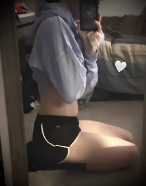 Got the good ol black and white shorts today :D