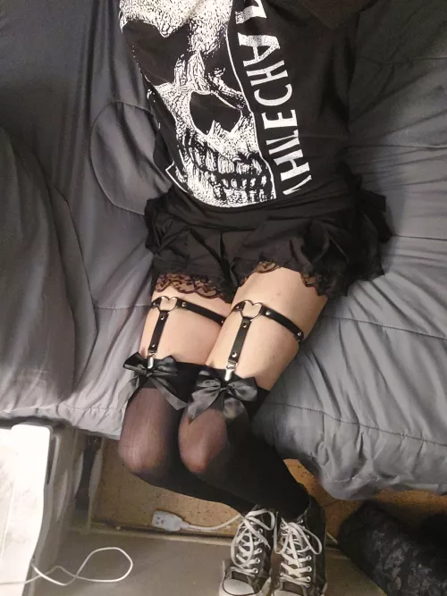 Happy early Valentine's 🖤 Do you want to be mine?~ 👉👈🤭