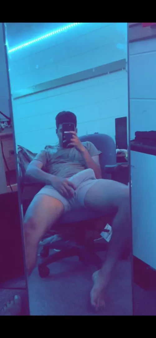 Hey dm me ☺️☺️