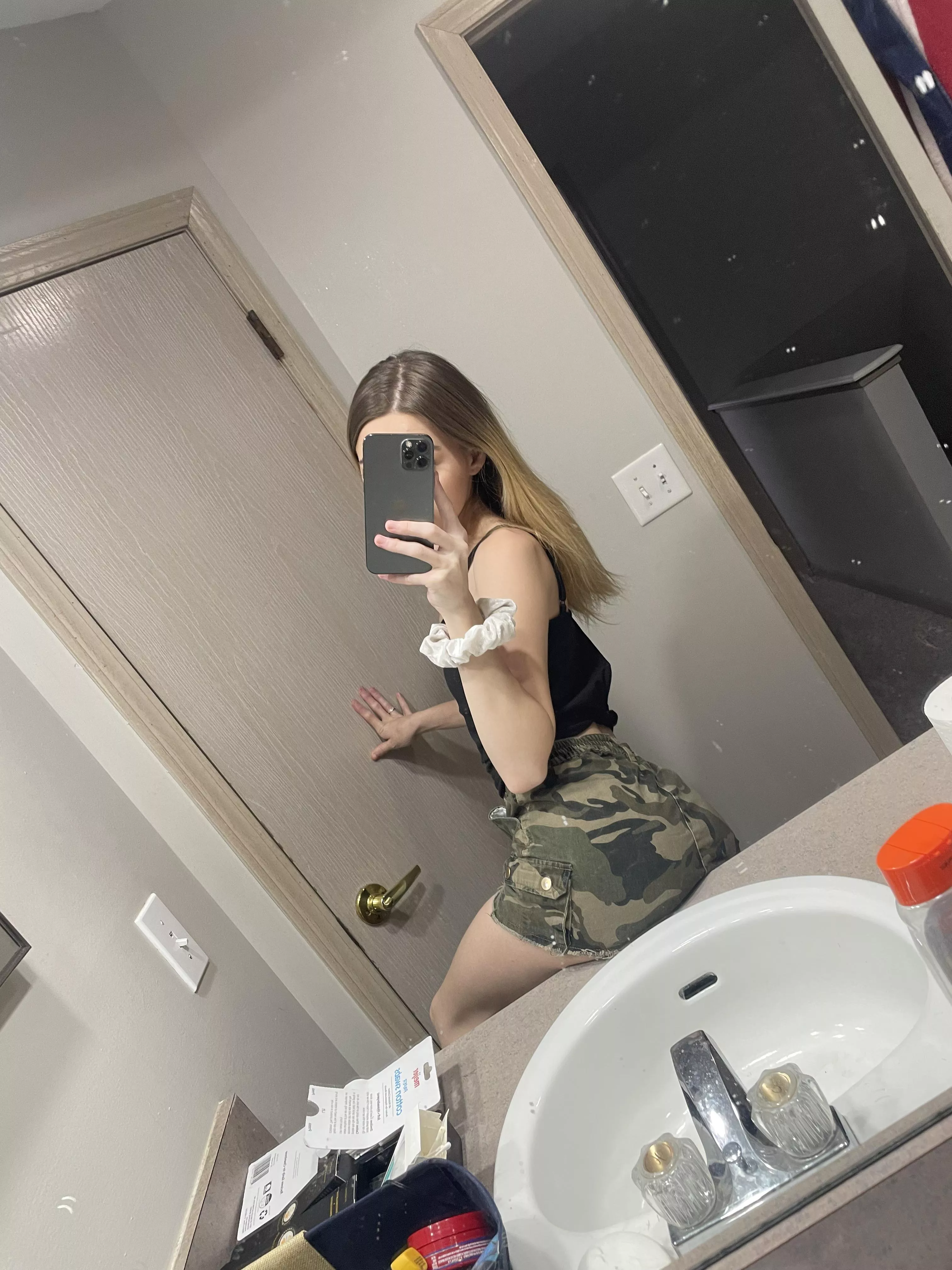 Hey guys I just made a onlyfans so please go subscribe to see more pics of me and to help me get started OF:karmagrace420