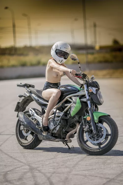 I don't know why I get pulled over on the road.