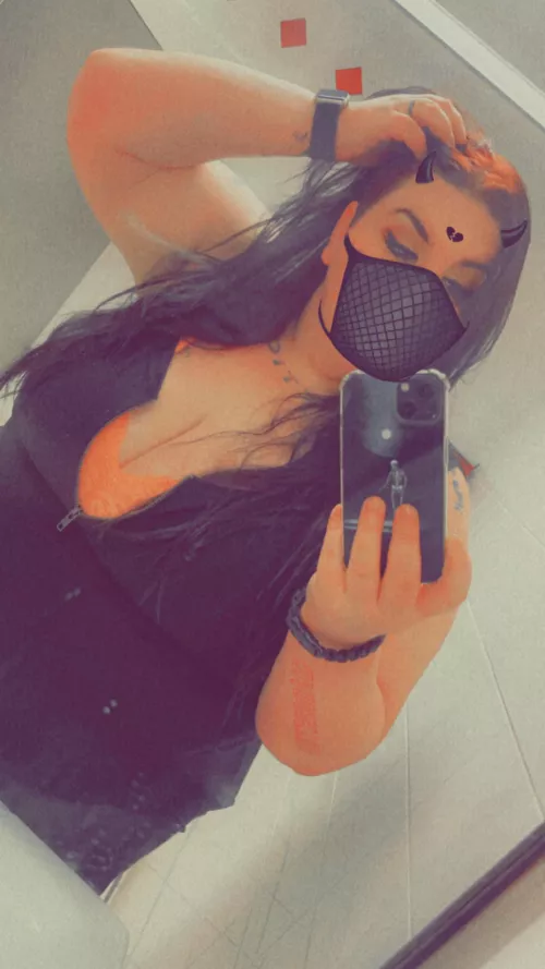 :) I love this outfit!