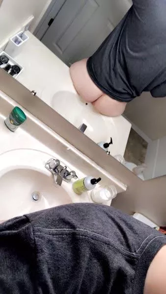 I need a perv daddy to service