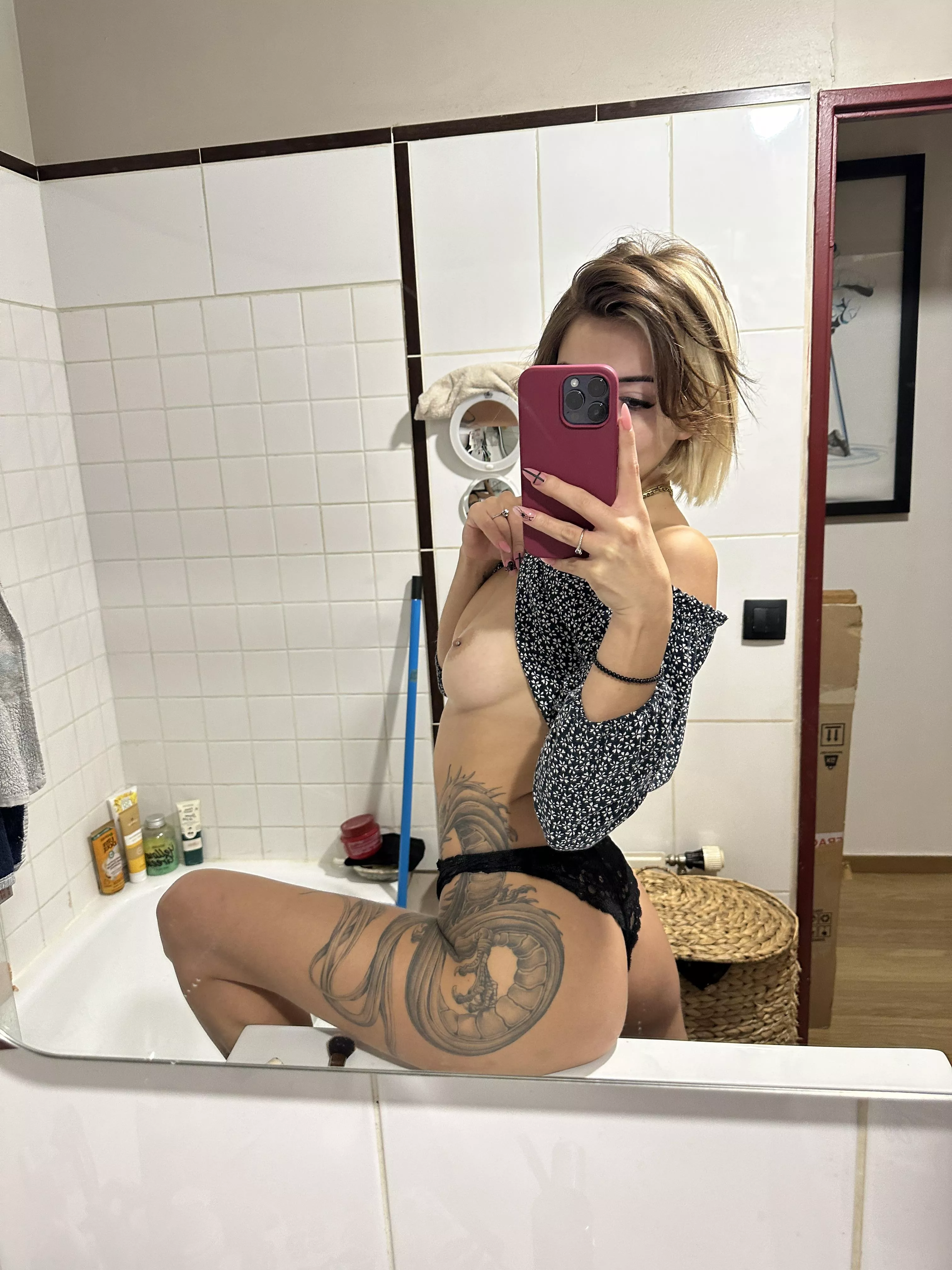 I really can't get enough of this tattoo