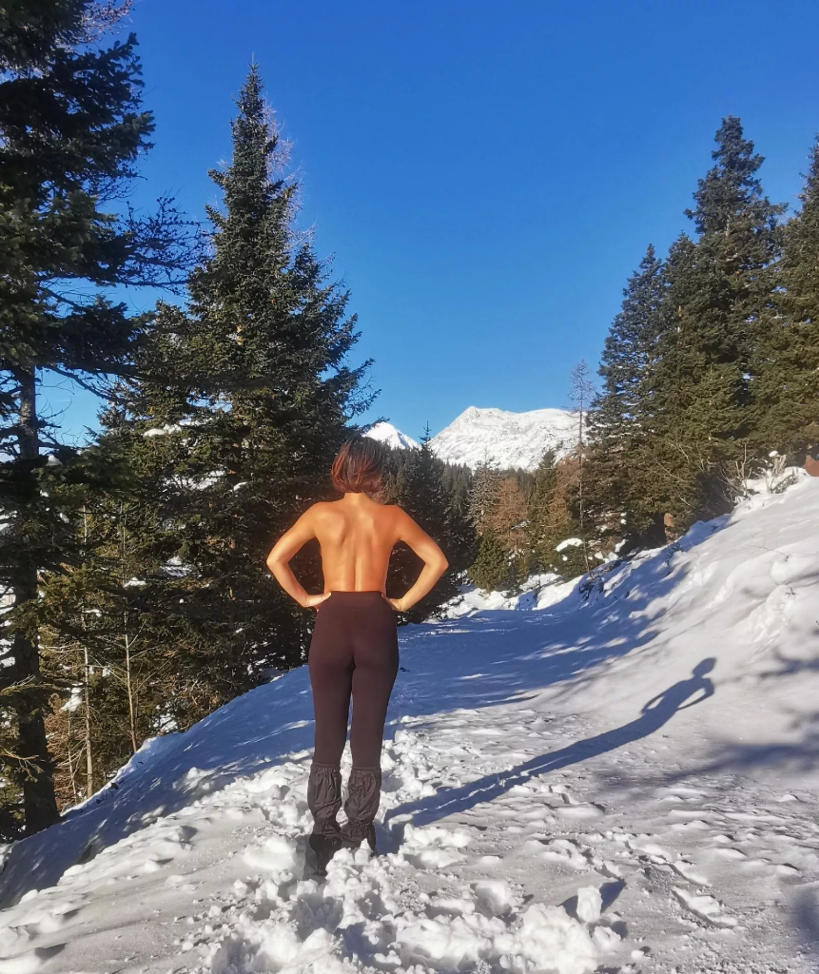 If you hike with me, you can watch my ass in leggings all the way... Good motivation ;)