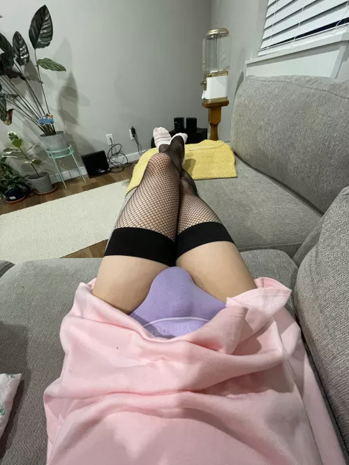 I’m learning to love thongs💜