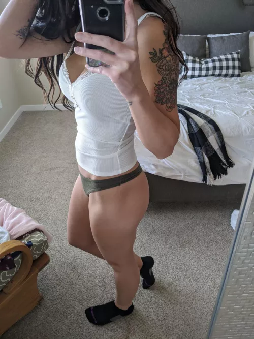 Itty bitty socks are fun (f)