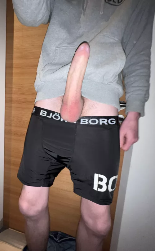 Just a hung 18 yr old after school waiting for DMs