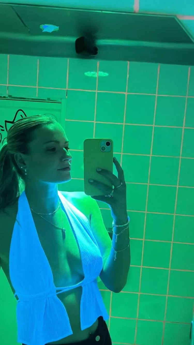 Lauren Bell- English Cricketer