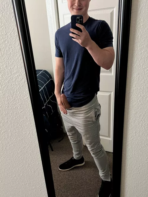 Let's fuck after class.