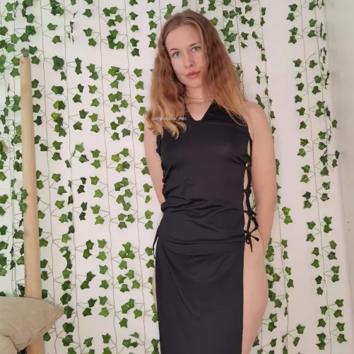 Look at my favorite dress [F]