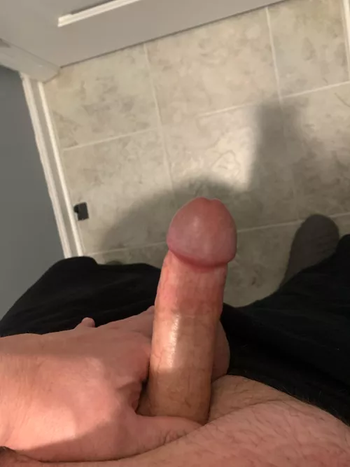 Looking for some new friends to chat.