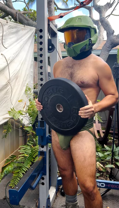 Master Chiefs gym bulge