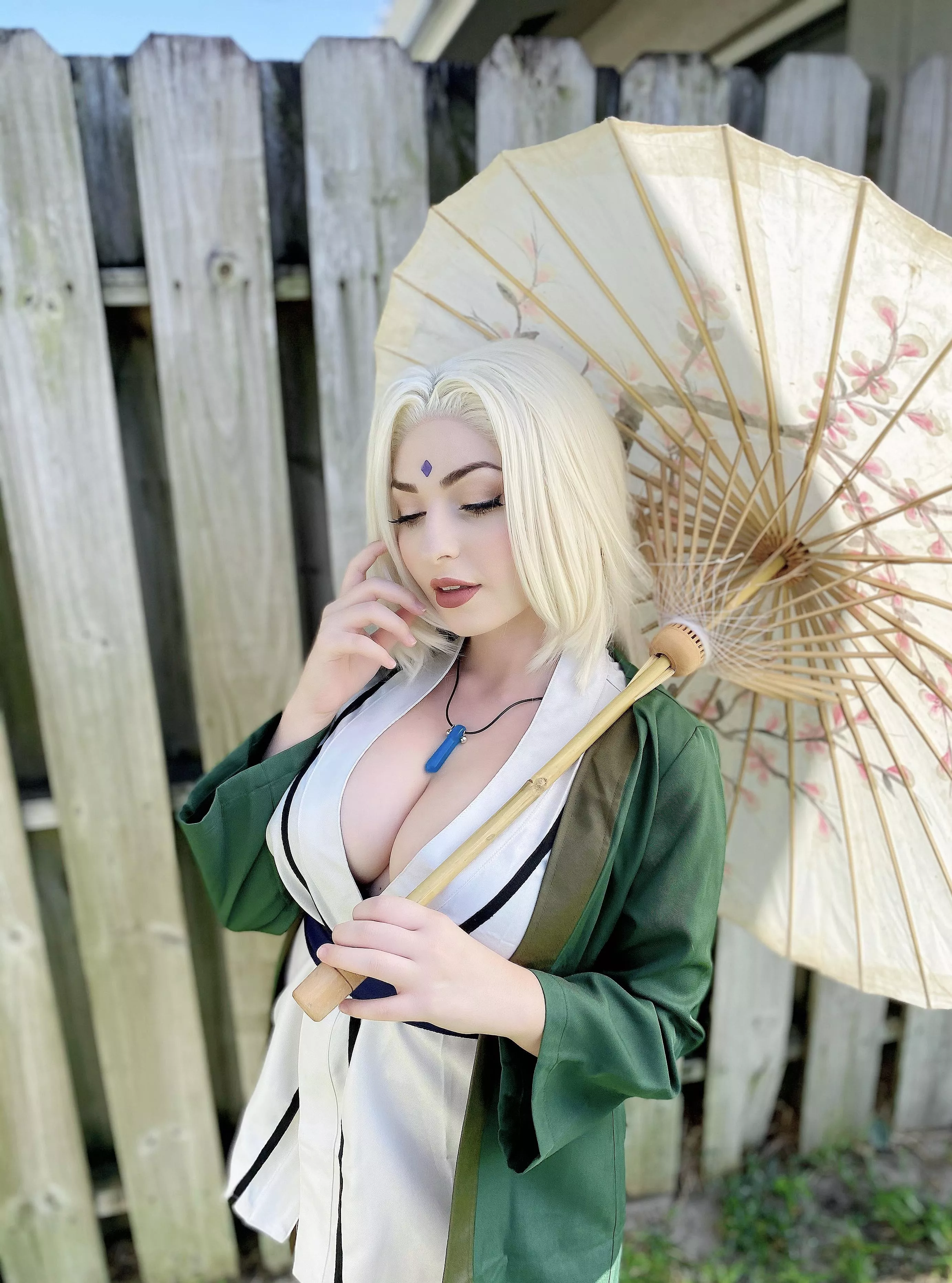My Lady Tsunade Cosplay