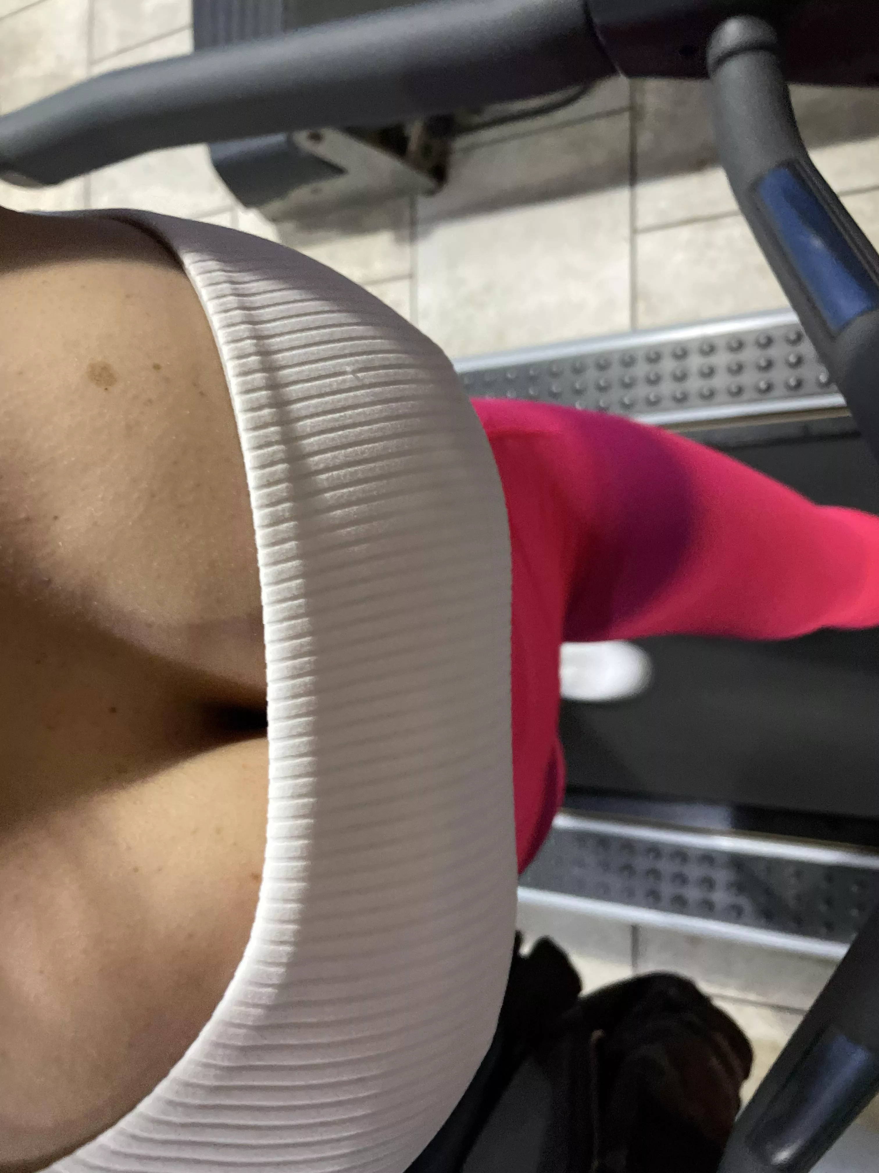 My POV of my boring walk on the treadmill