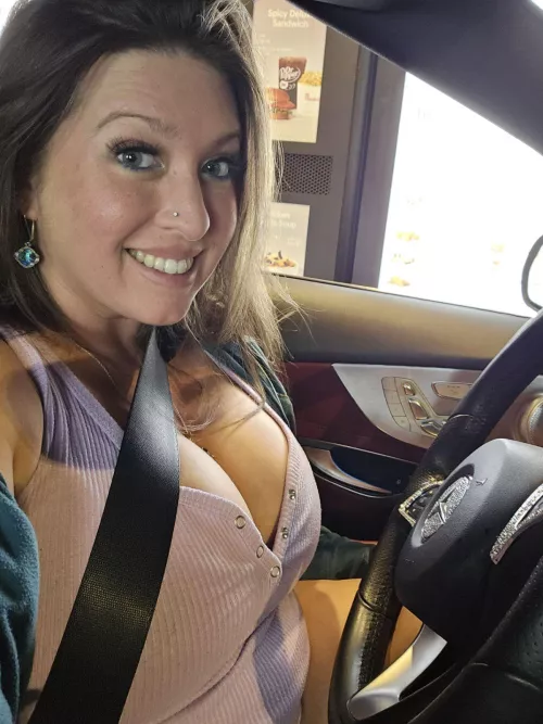 My seatbelt is getting stretched Daddy