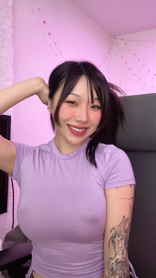 Purple and braless are some of my favorite things