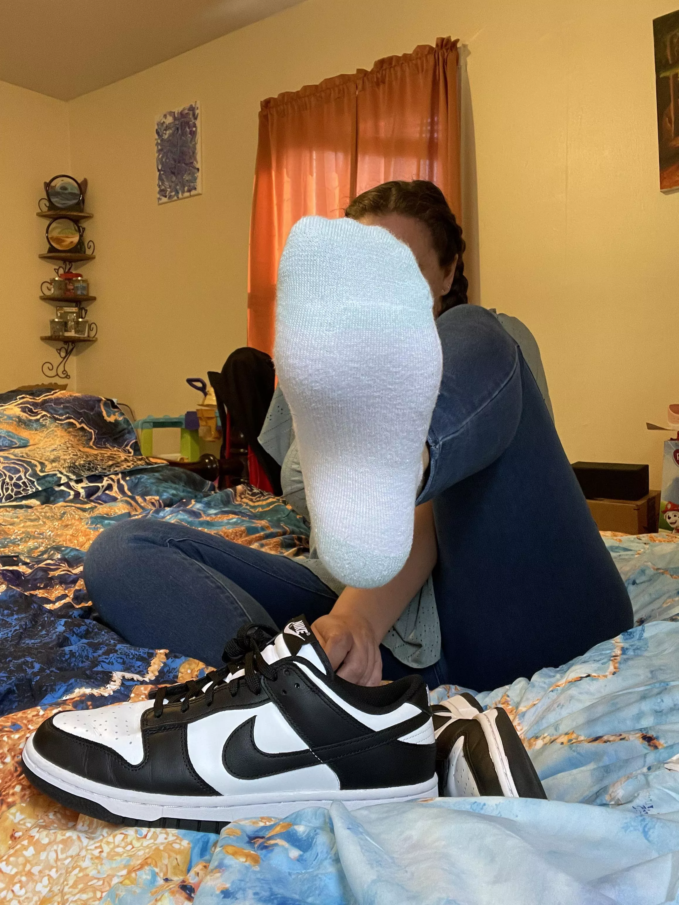 [Selling] I don’t know if you’ve heard, but sniffing my socks have been known to cure ED 🤭💕