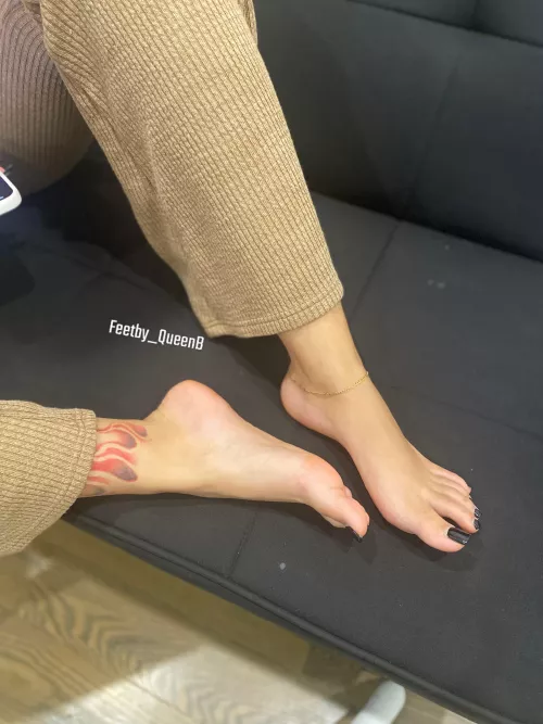 toes or soles ? 😝🦶🏻👅