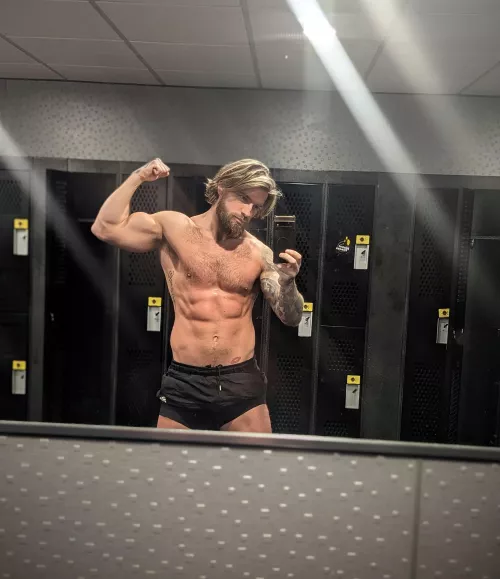 Travelling for work, but luckily the absolute legends at planet fitness gave me a free pass for the week