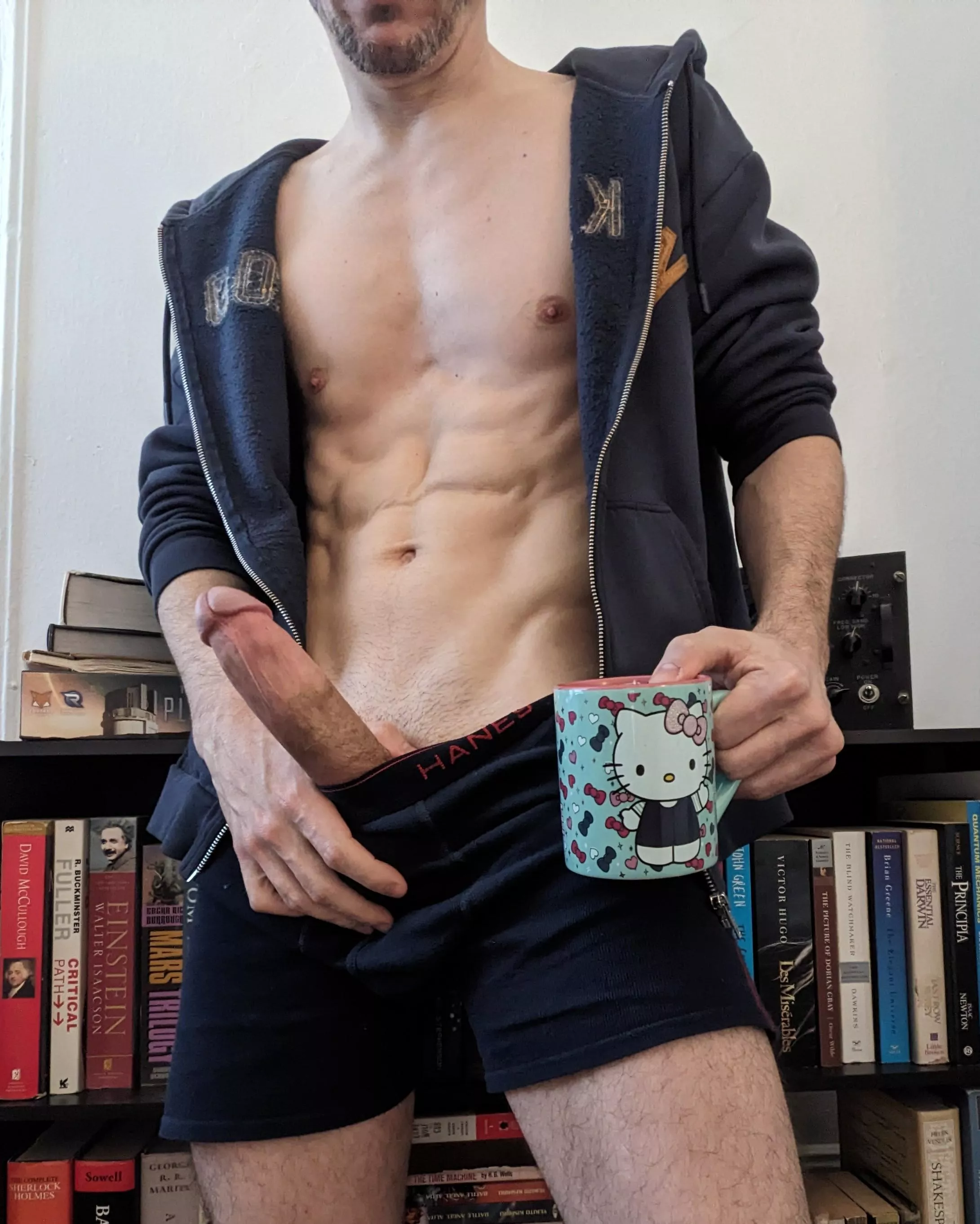 Wanted to post this on r/coffeegonewild, but their mods are napping so you get it instead [43] :D