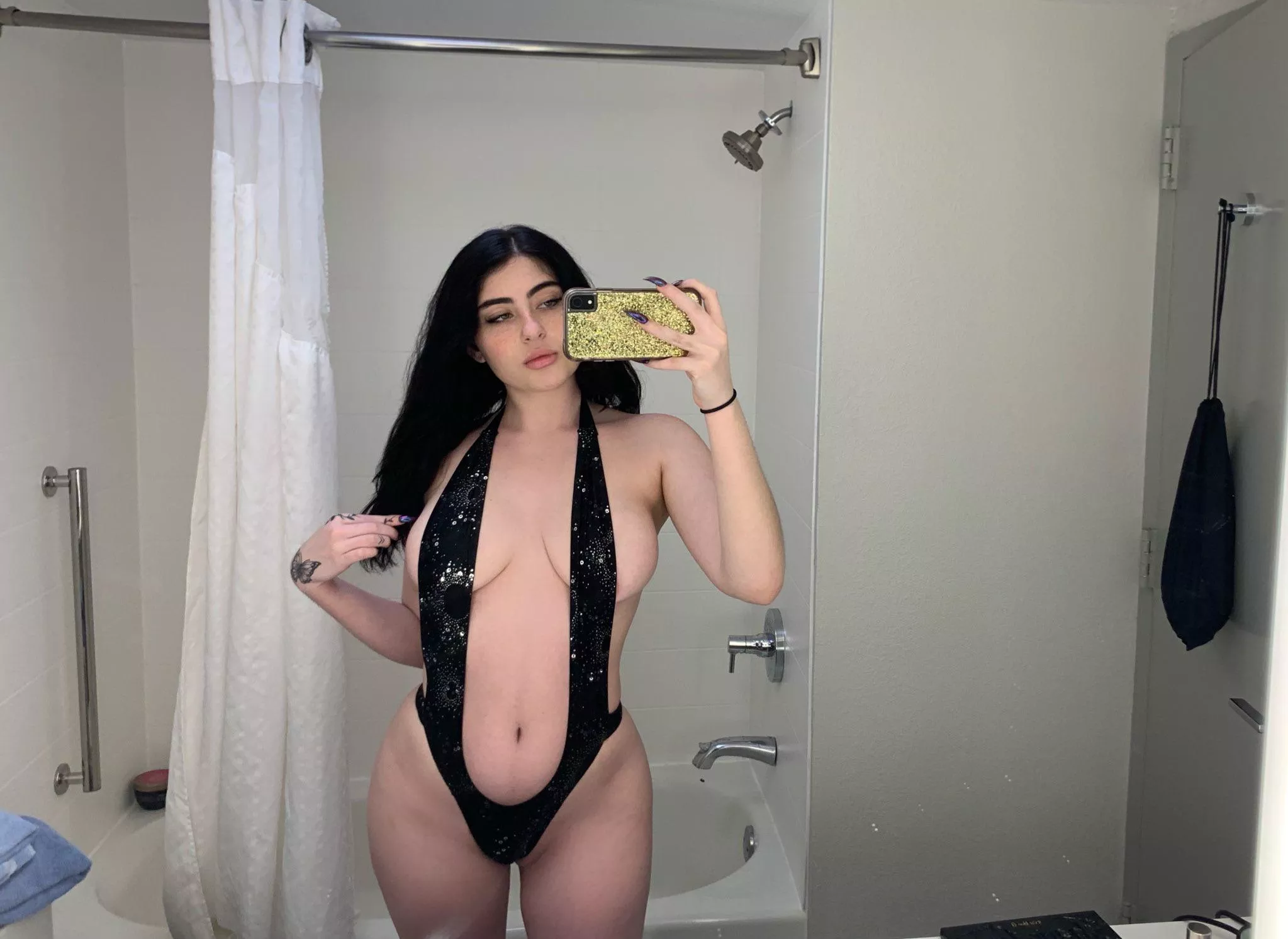 what do you guys think @alexisbackhous_