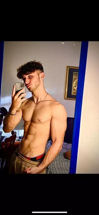 who likes to get dominated..😈