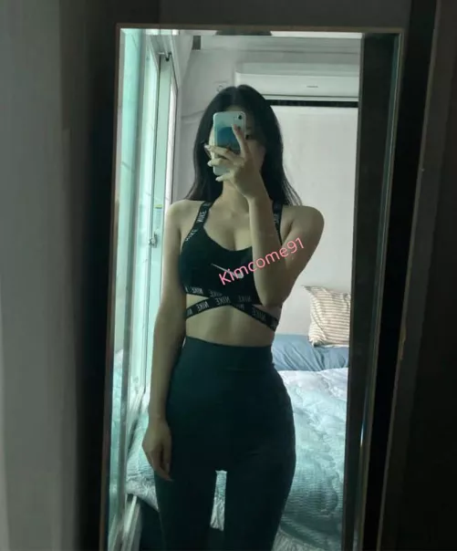 Wondering what its like to check myself out :)