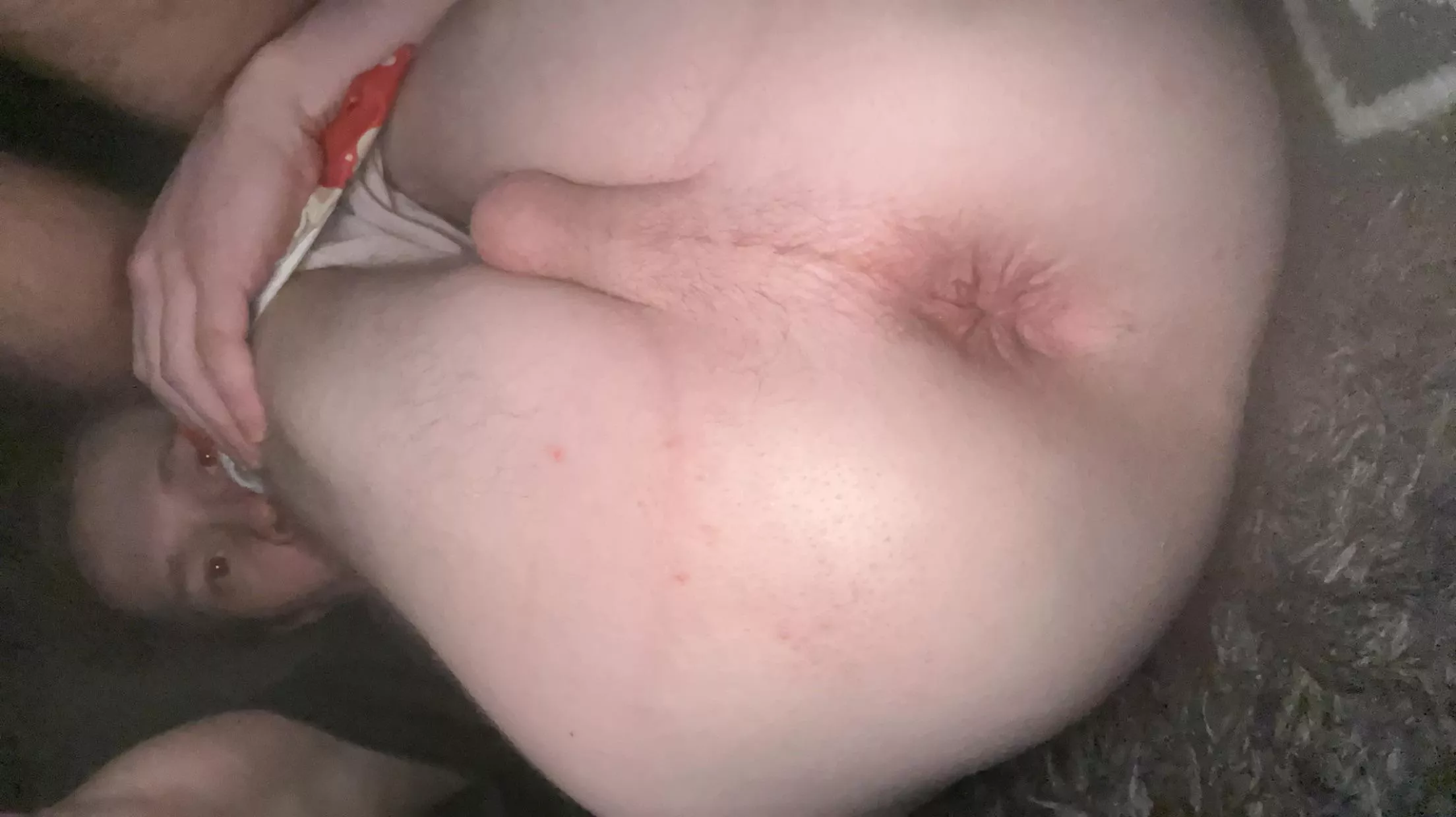 20 skinny bottom slutt hmu and make me your slut I’ll do anything you say