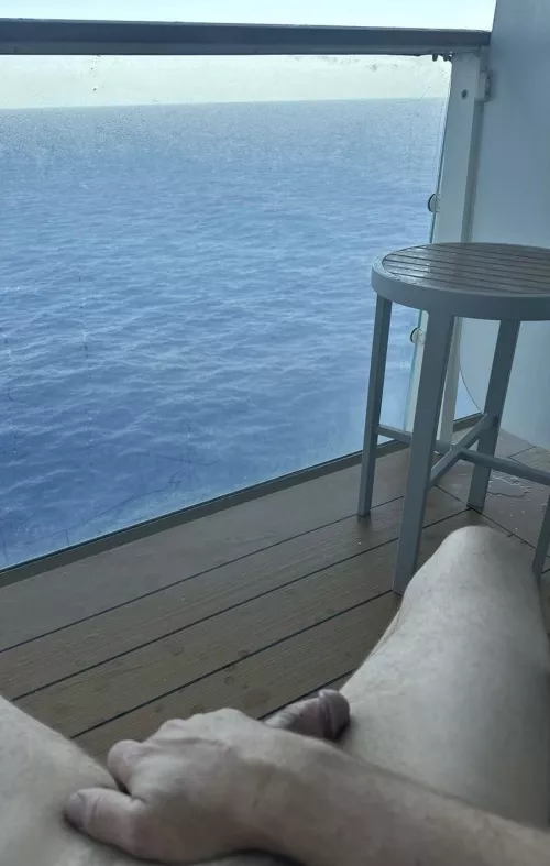 43 fit verbal dad looking for a slim twink, prefer under23. Ever jerked on a cruise ship balcony? my snap - wisco_dad