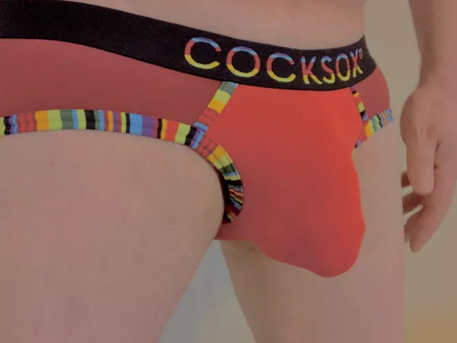 After That Amazing Win Sunday, It Only Seems Right To Wear Red Again For The Celebration! ❤️💛 [38][M]