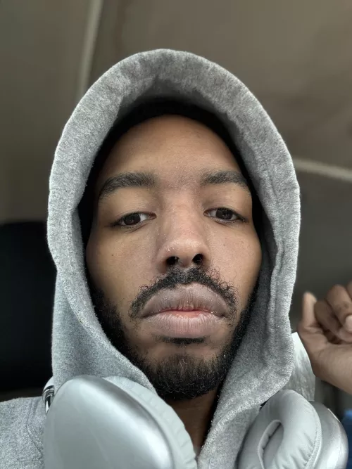 Anyone want to play Fortnite. Bearlovergaymer on ps5😉